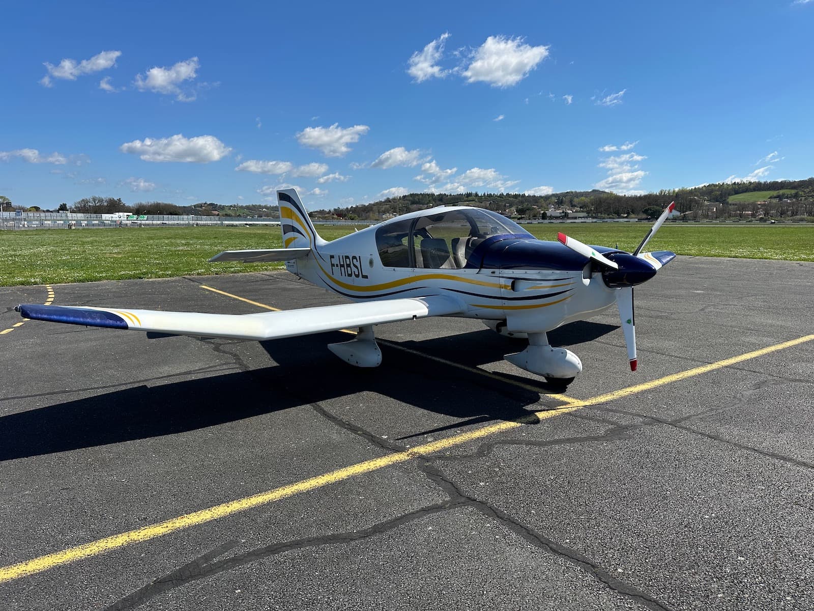 Robin DR400 155 CDI — immatriculation F-HBSL